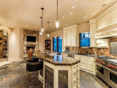 A Luxury Ski Ranch On thirty Seven  Acres Close to Aspen Ski